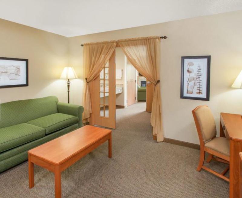 Americinn By Wyndham Greenville Εξωτερικό φωτογραφία